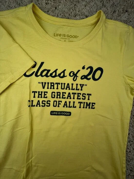 Life Is Good Women’s T-shirt Small Yellow Crusher Tee Crew Neck Class Of ‘20 - Picture 5 of 8